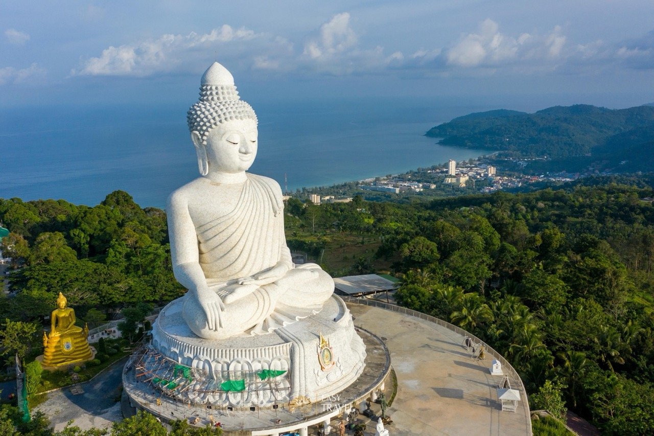Big Buddha · West Beaches · Hey Island — scenic flight 30 min