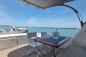 Yacht #129 — photo 11