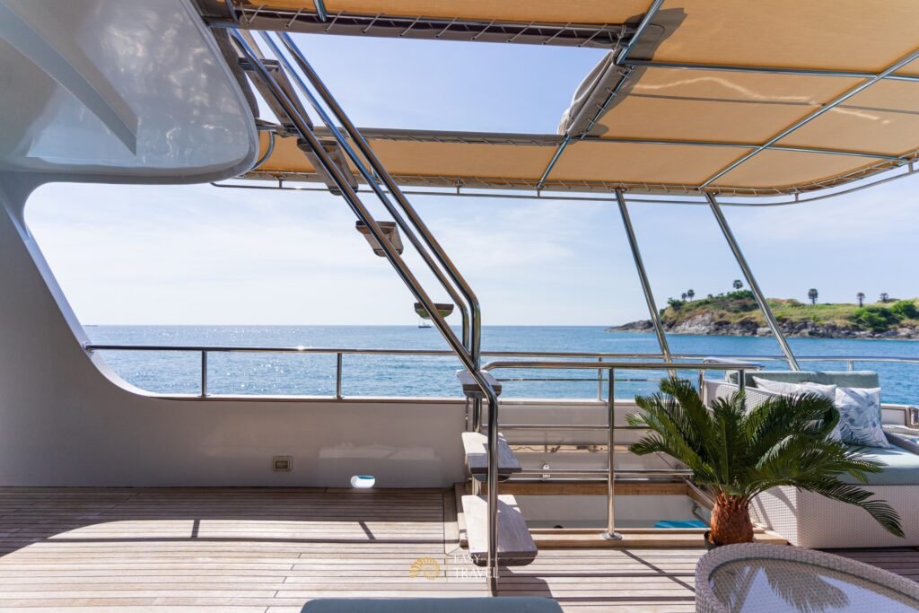 Yacht #111 - Image 12