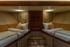 Yacht #111 — photo 17
