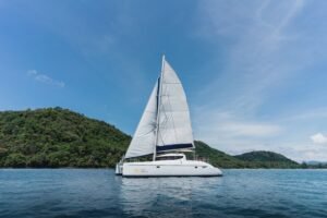 Catamaran #106 — photo 1
