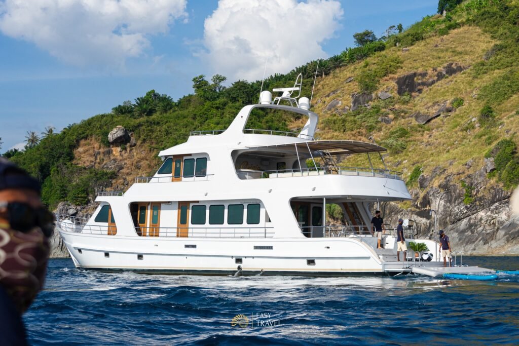 Yacht #111 - Image 4