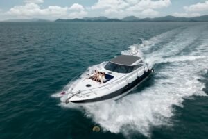 Yacht #130 — photo 1