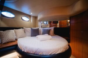 Yacht #122 — photo 10