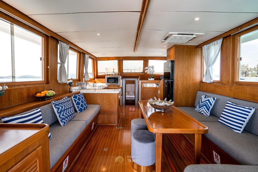 Yacht #123 - Image 15