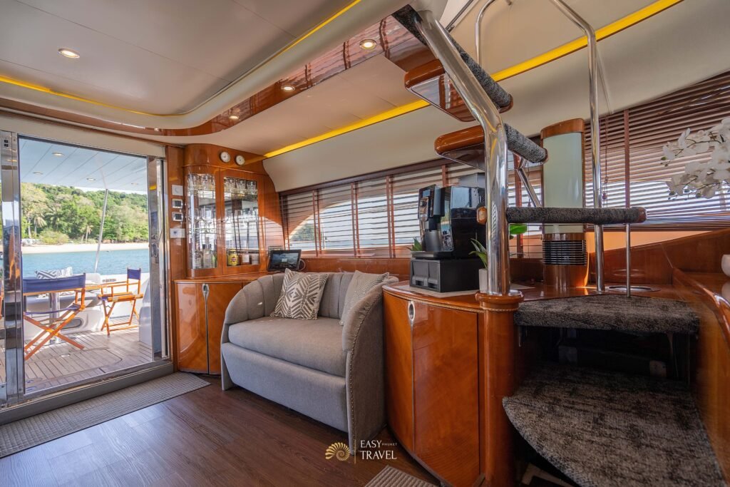 Yacht #127 - Image 7