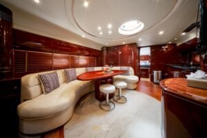 Yacht #130 — photo 10