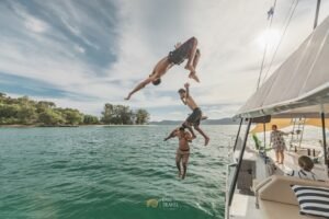Catamaran #125 — photo 11