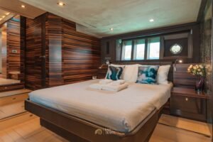 Yacht #126 — photo 9