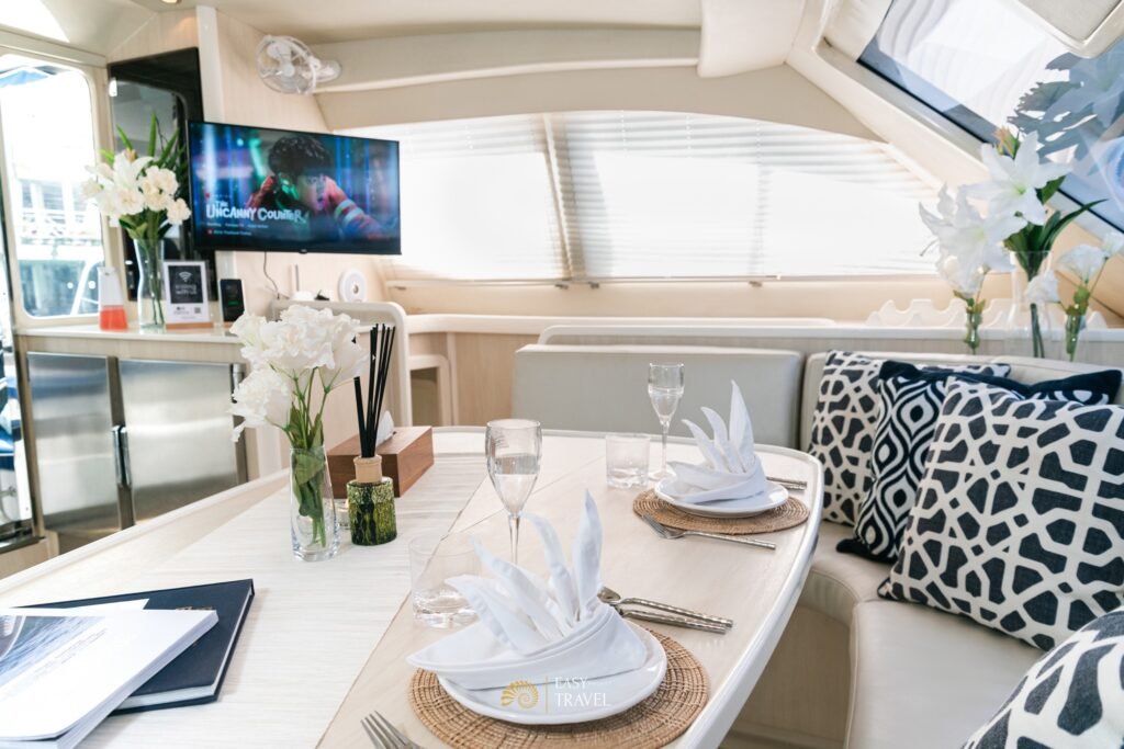 Catamaran #115 - Image 15