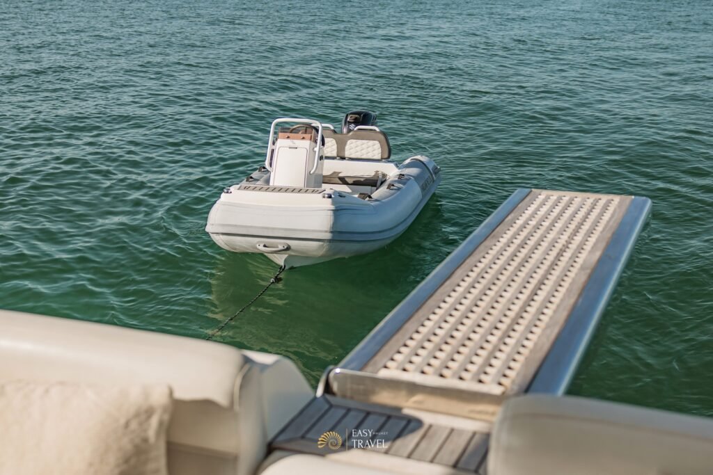 Yacht #124 - Image 3