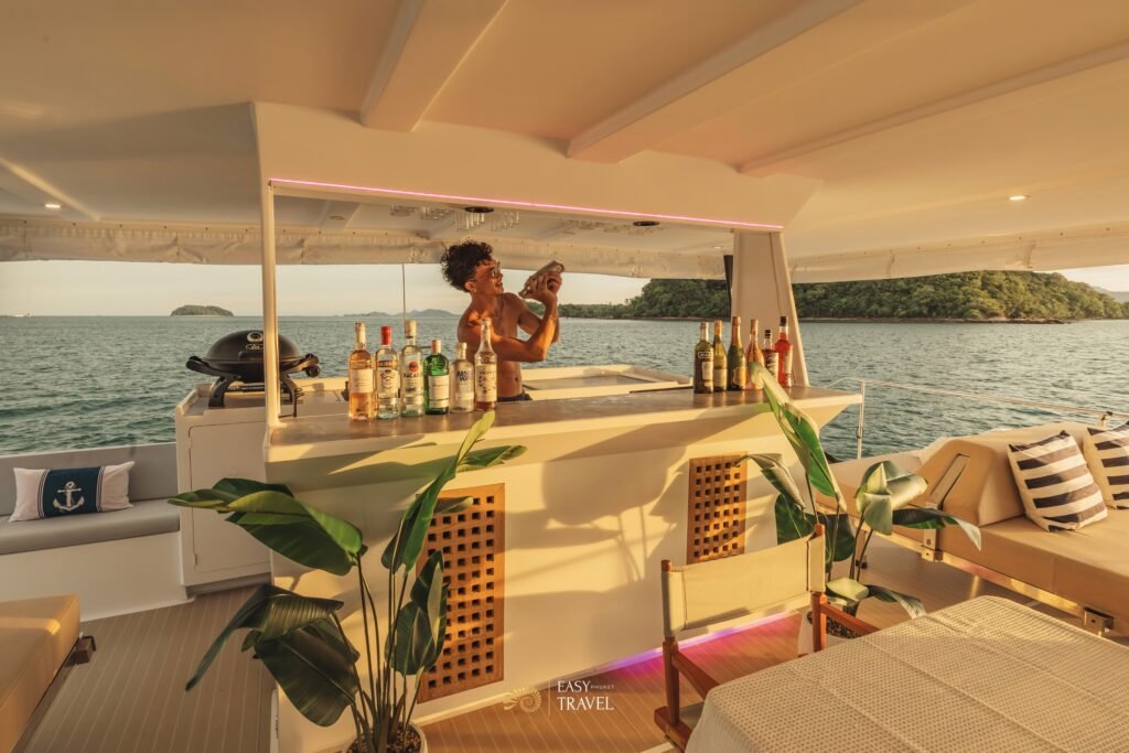 Catamaran #125 - Image 8
