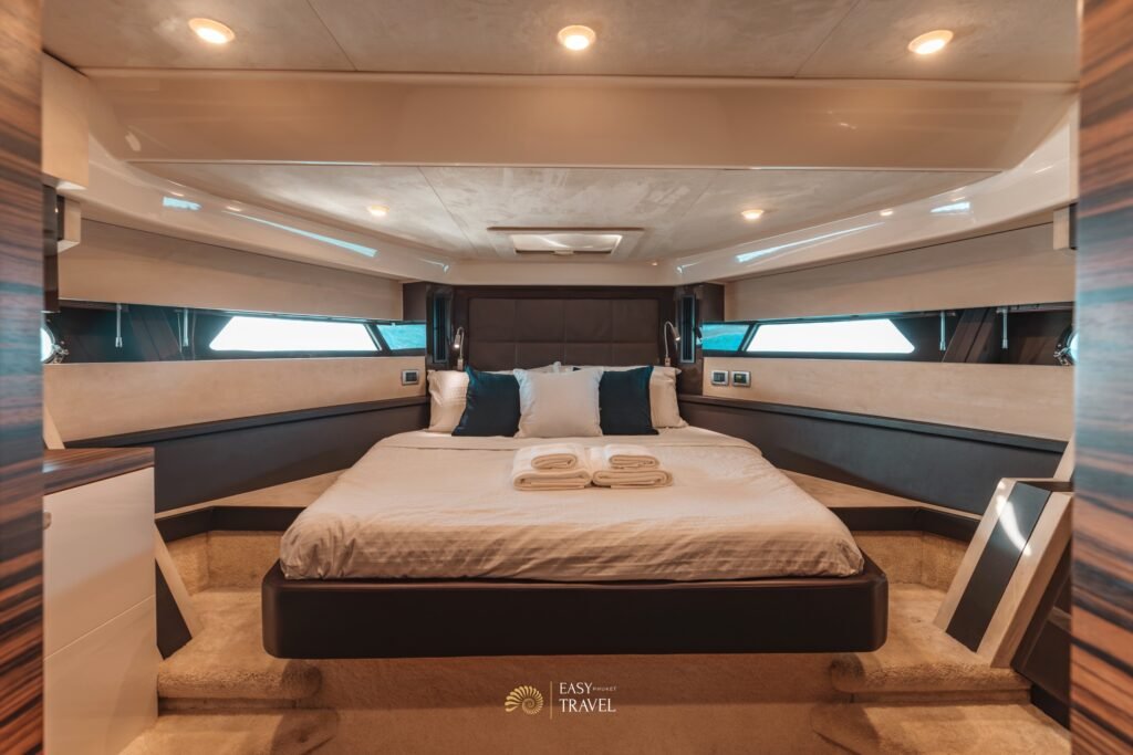 Yacht #126 - Image 8
