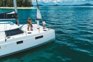 Catamaran #120 — photo 2
