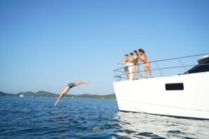 Catamaran #131 — photo 10