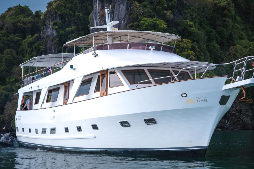Yacht #128 - Image 3
