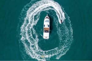 Yacht #128 — photo 23