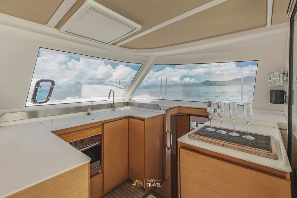 Catamaran #120 - Image 6