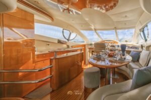 Yacht #124 — photo 12