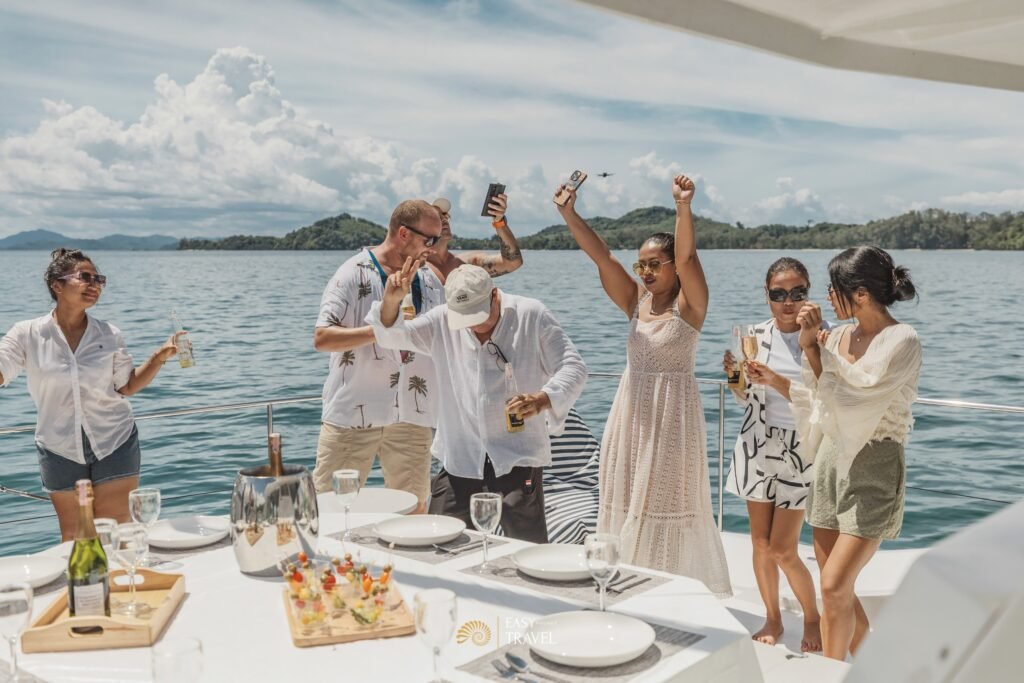 Catamaran #125 - Image 16