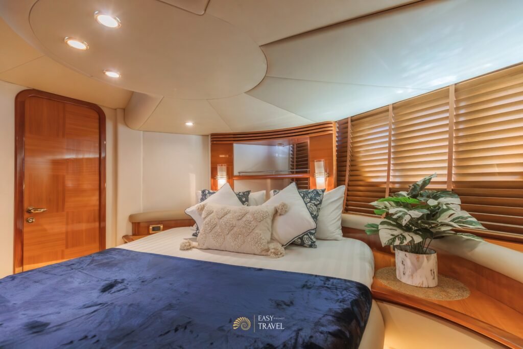 Yacht #124 - Image 9